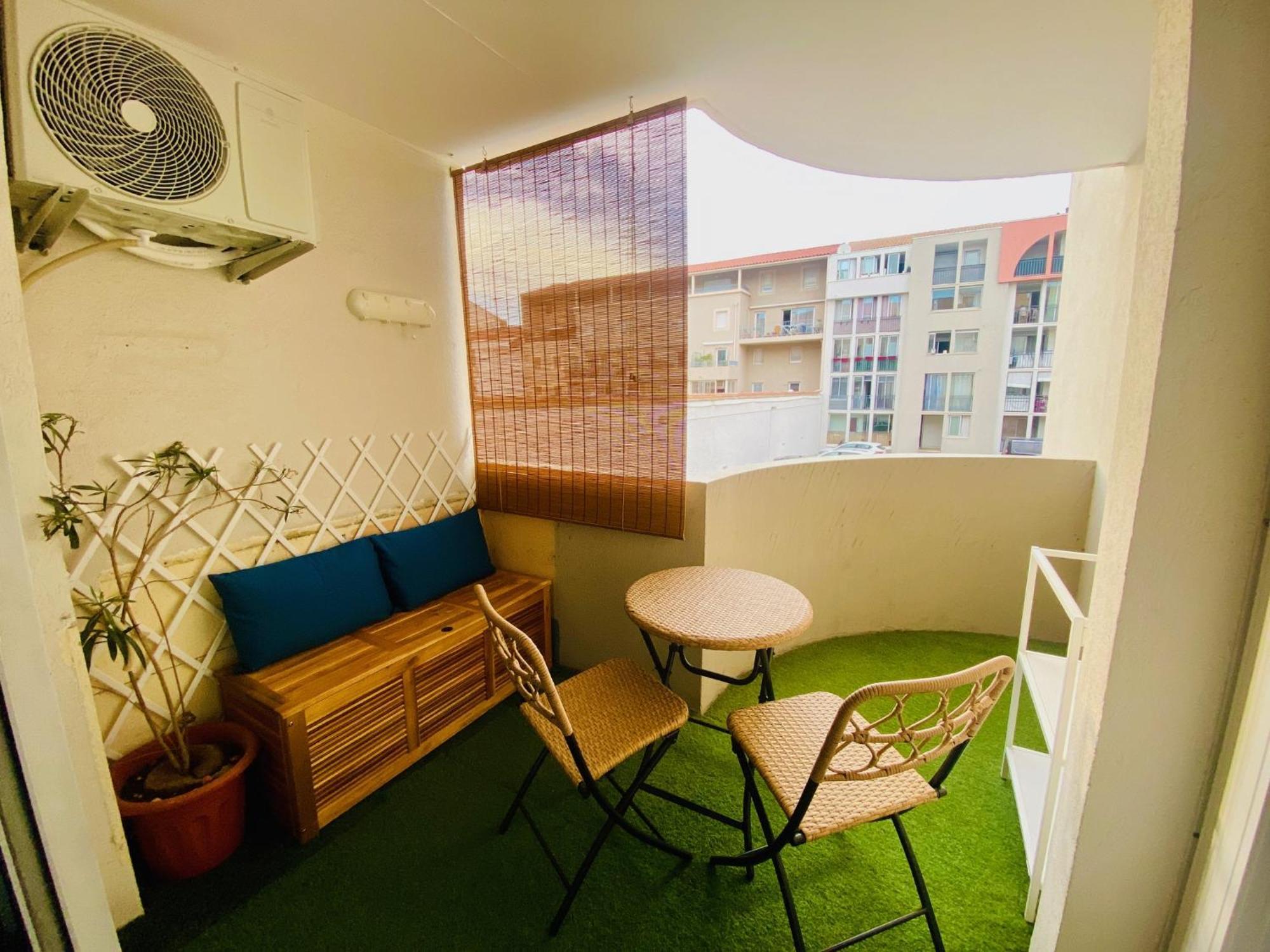 Superbe T2 Cote Gare Parking Clim Wifi Terrasse ! Apartment Sete Luaran gambar
